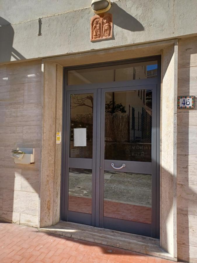Casa Lerici Holidays Экстерьер фото